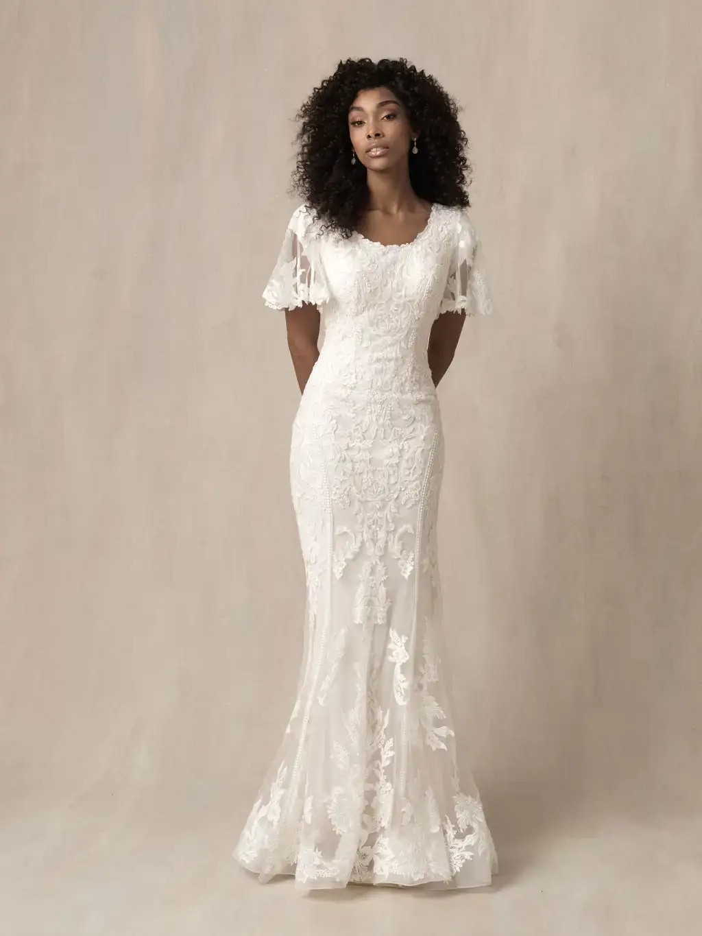 Allure Modest Image